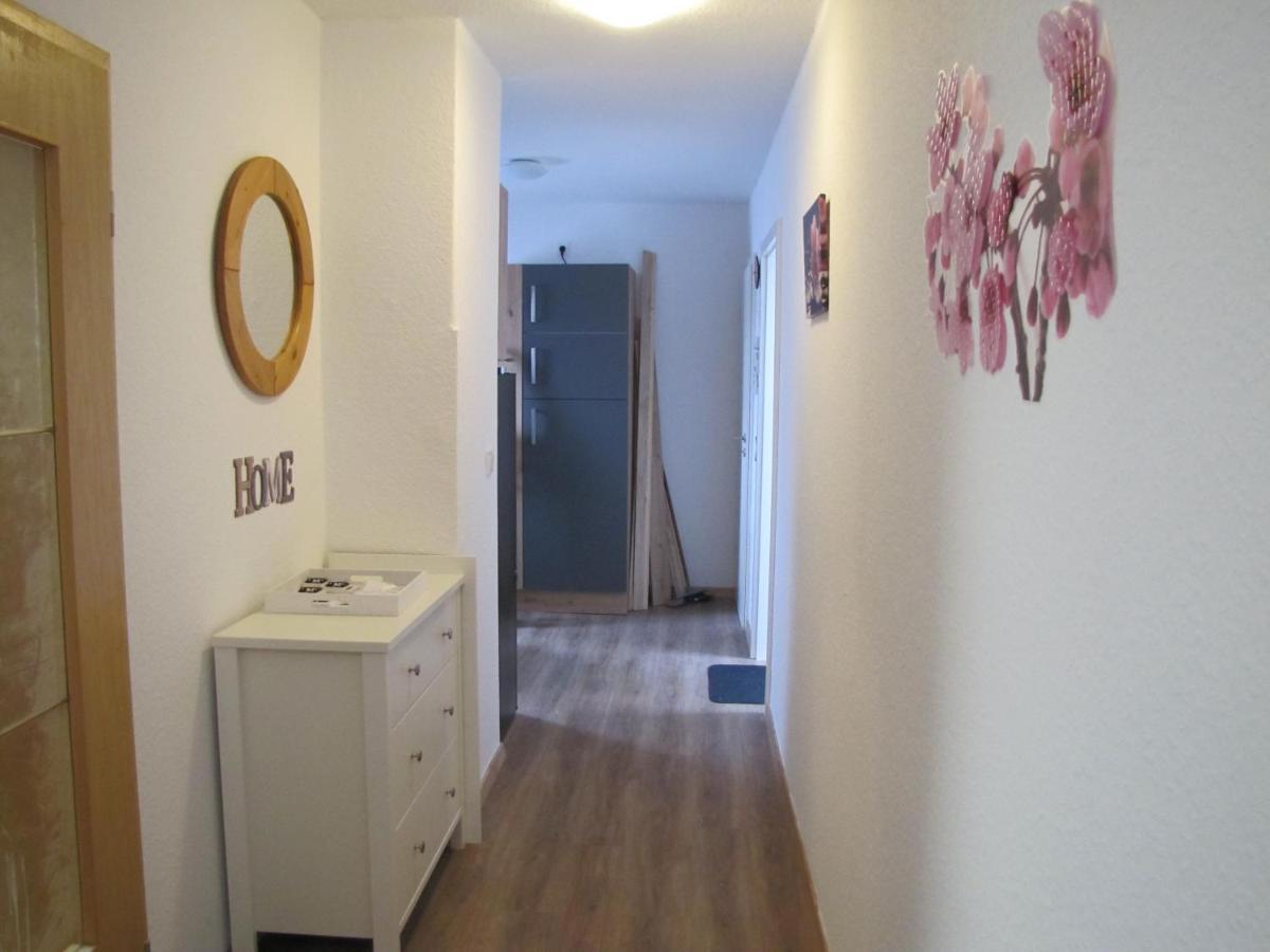Moeblierte Dachgeschosswohnung In Ruhiger Lage Zu Vermieten Wetzlar Exteriör bild